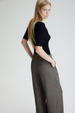 Wide-leg Pants